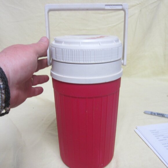 VTG 80'S LIPTON ICED TEA PROMO COOLER JUG 1/2 GAL $EACH - Picture 9 of 14